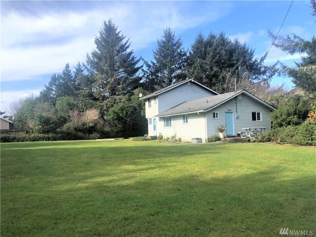 463 Cygnus Ave - Photo 1