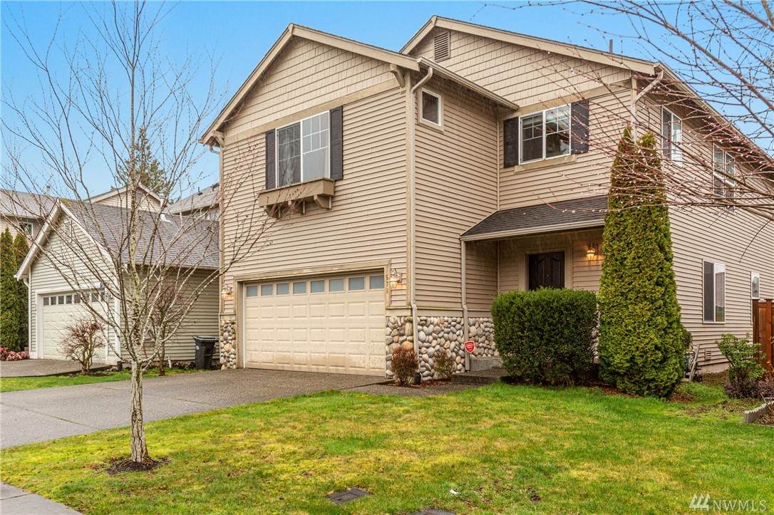 571 Ruby Peak Ave - Photo 1