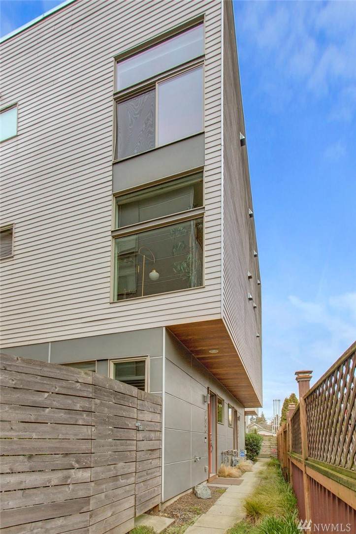 1506 57th St - Photo 1