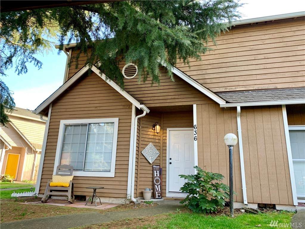 636 Malibu Dr - Photo 1