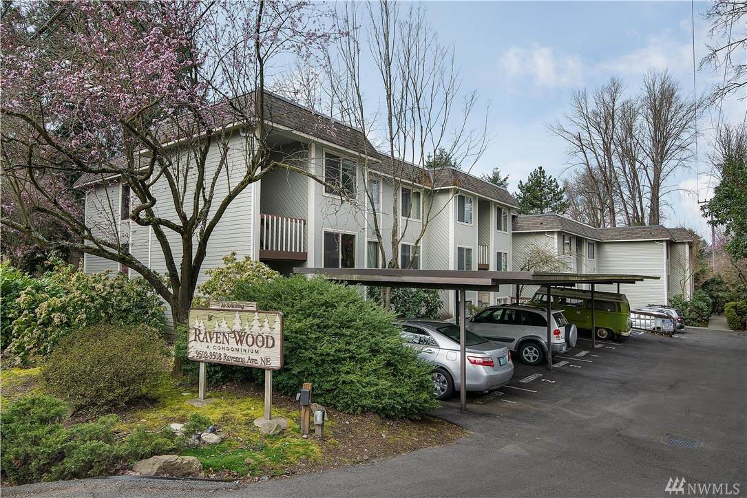 9502 Ravenna Ave - Photo 1