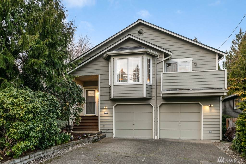 1734 92nd St - Photo 1