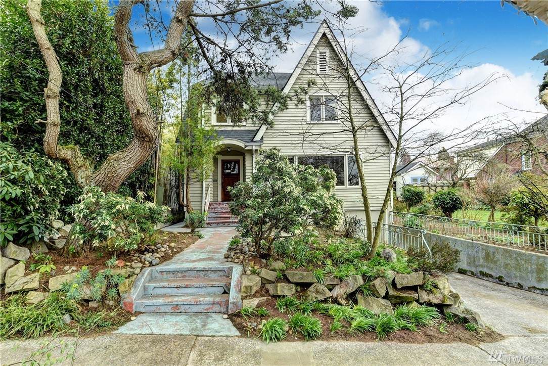 2506 30th Ave - Photo 1