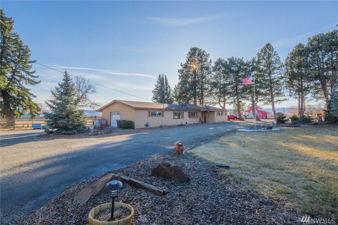 1650 Game Farm Rd - Photo 1