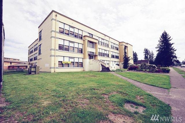 135 French Ave - Photo 1