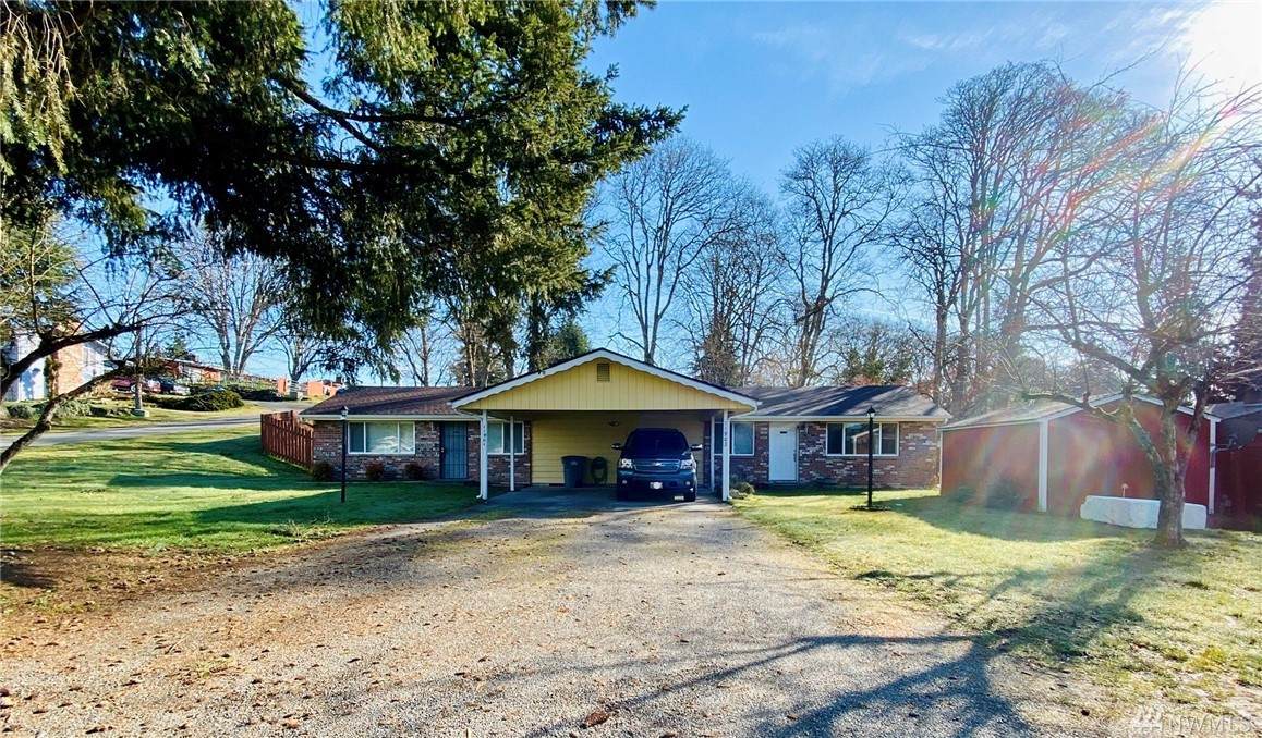 11901 Ainsworth Ave - Photo 1
