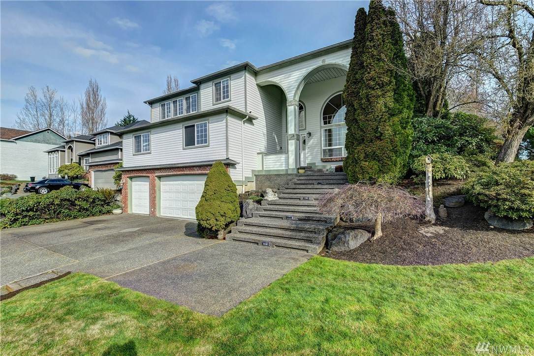 17715 West Country Club Dr - Photo 1
