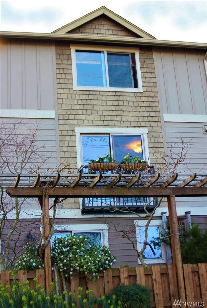 8319 8th Ave - Photo 1