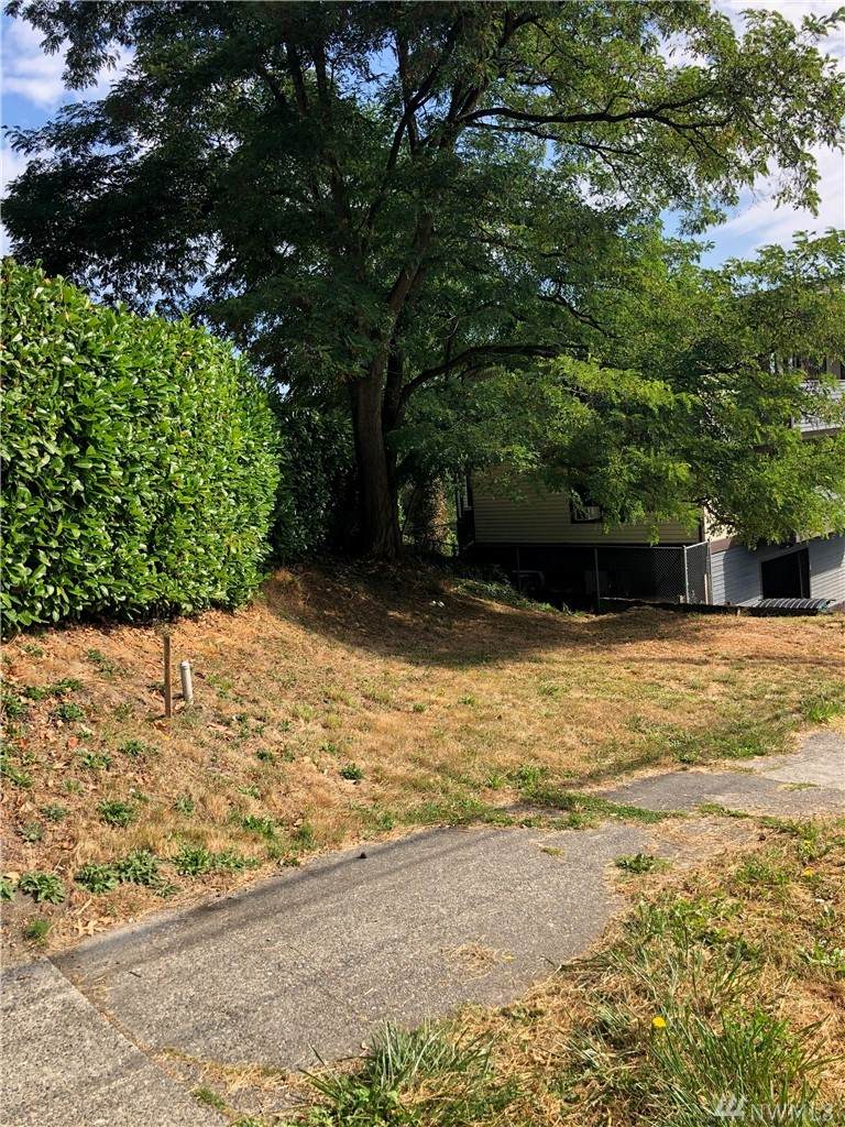 2602 Thomas St - Photo 1