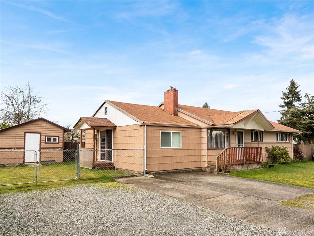 11502 Sheridan Ave - Photo 1
