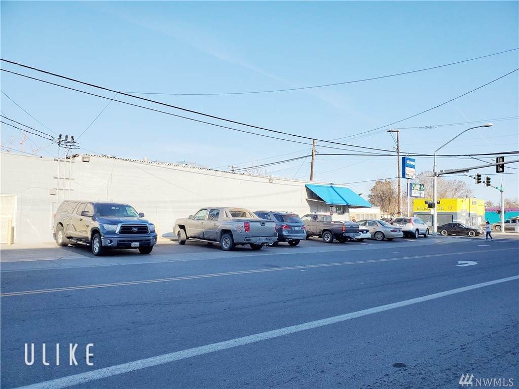 4641 Track Rd - Photo 1