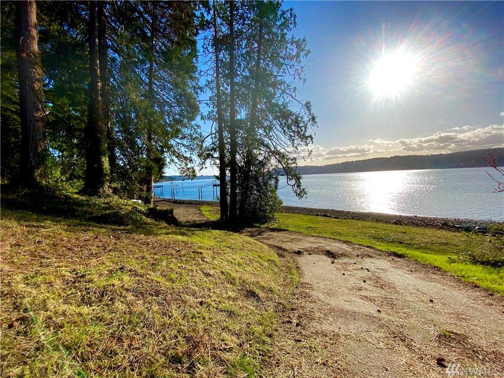 6083 Crystal Springs Dr - Photo 1