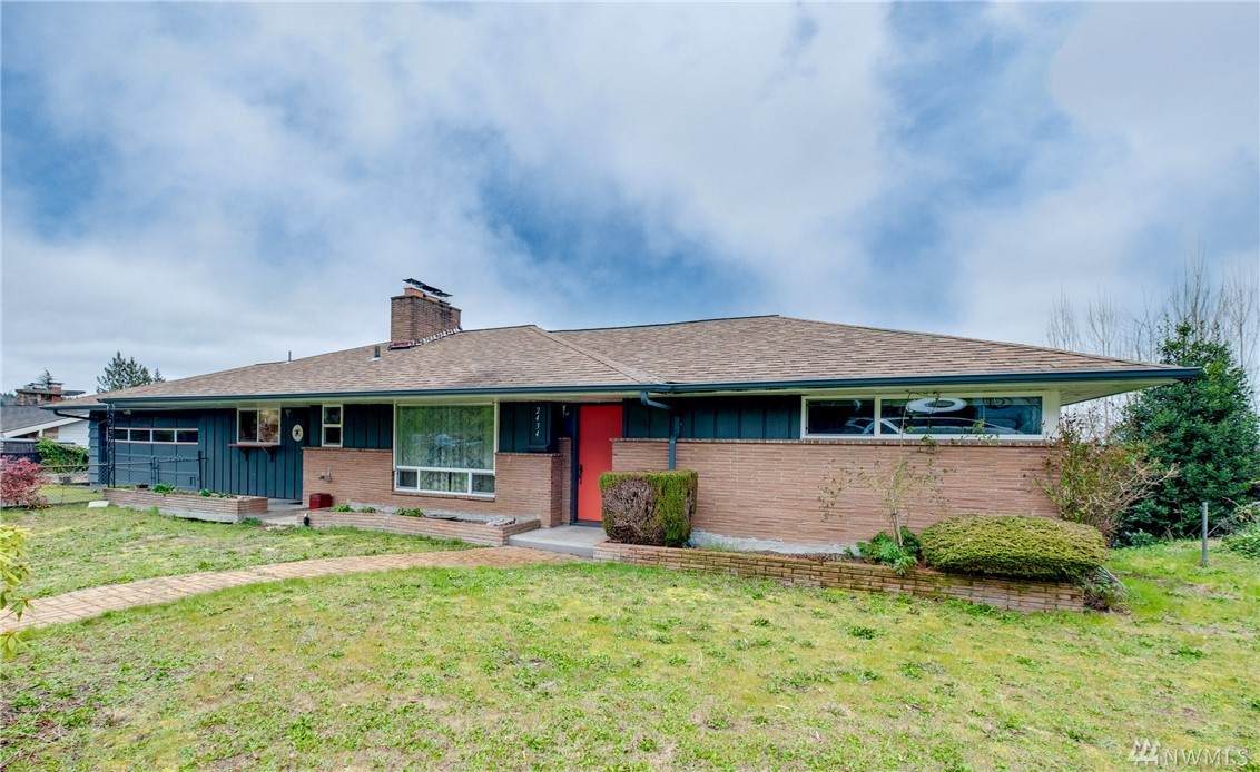 2434 Lafayette Ave - Photo 1 2434 Lafayette Ave - Photo 1