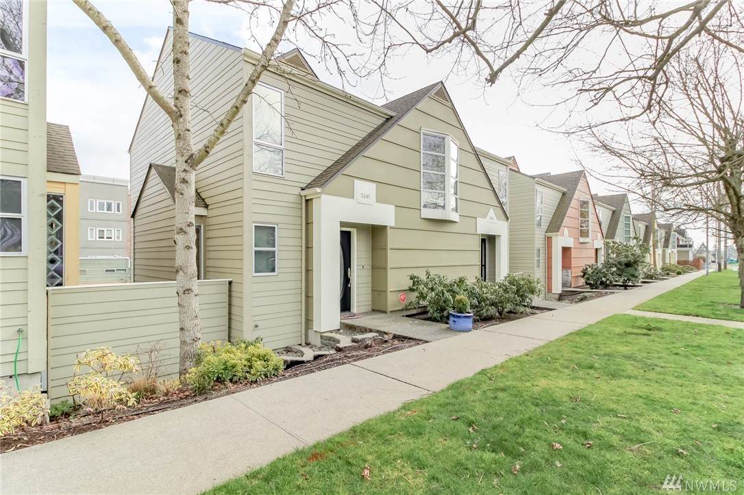 2401 I St - Photo 1