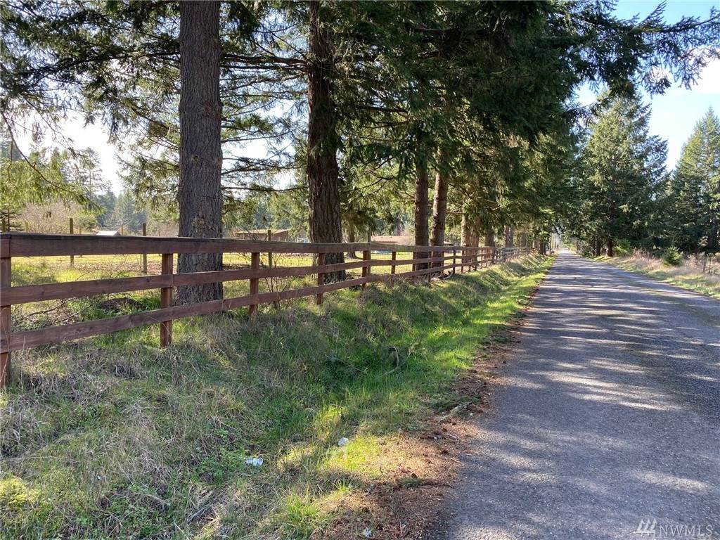 15737 109th Ave - Photo 1