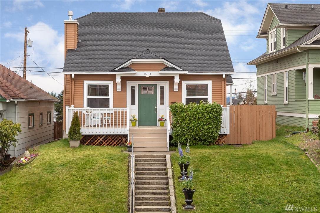3611 Hoyt Ave - Photo 1