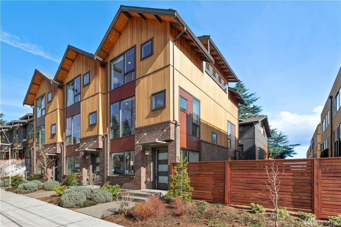 6512 32nd Ave - Photo 1