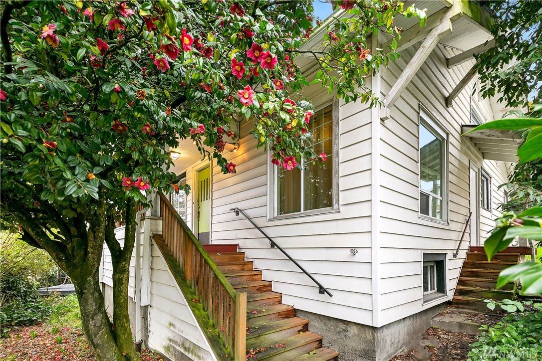 4015 Fremont Avenue - Photo 1