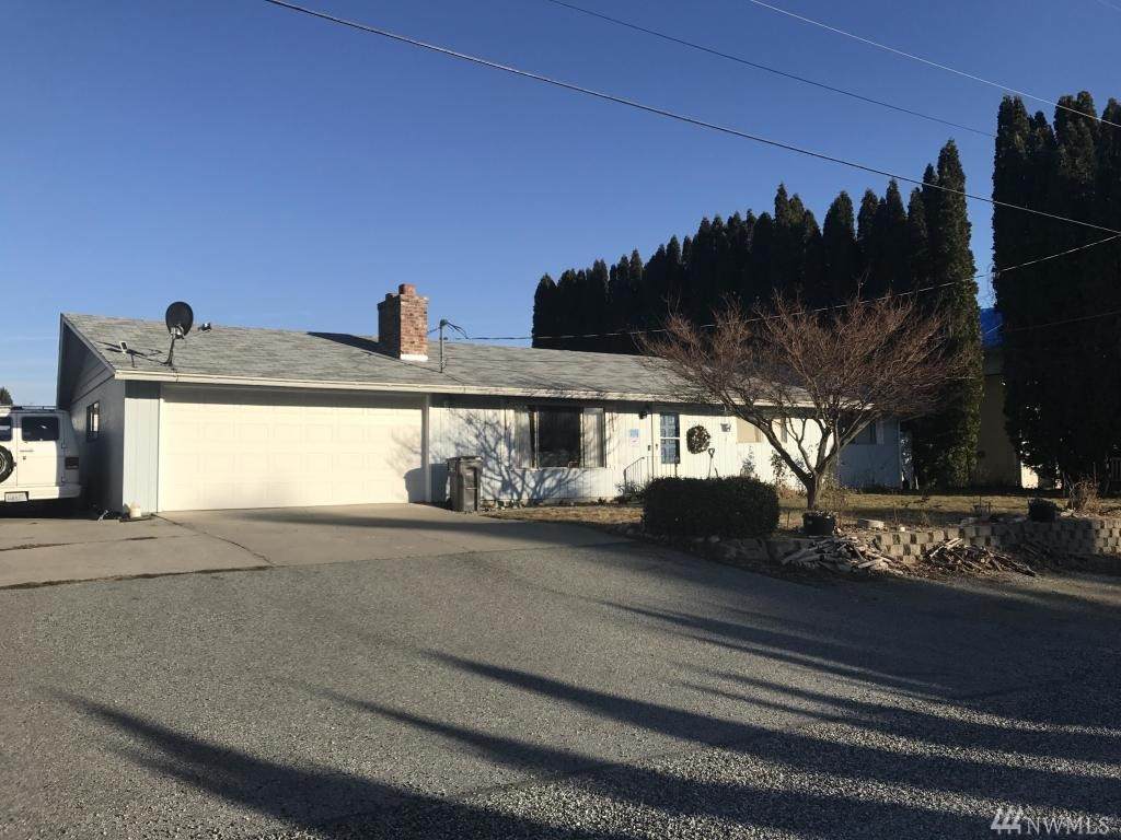 333 Larch Ave - Photo 1