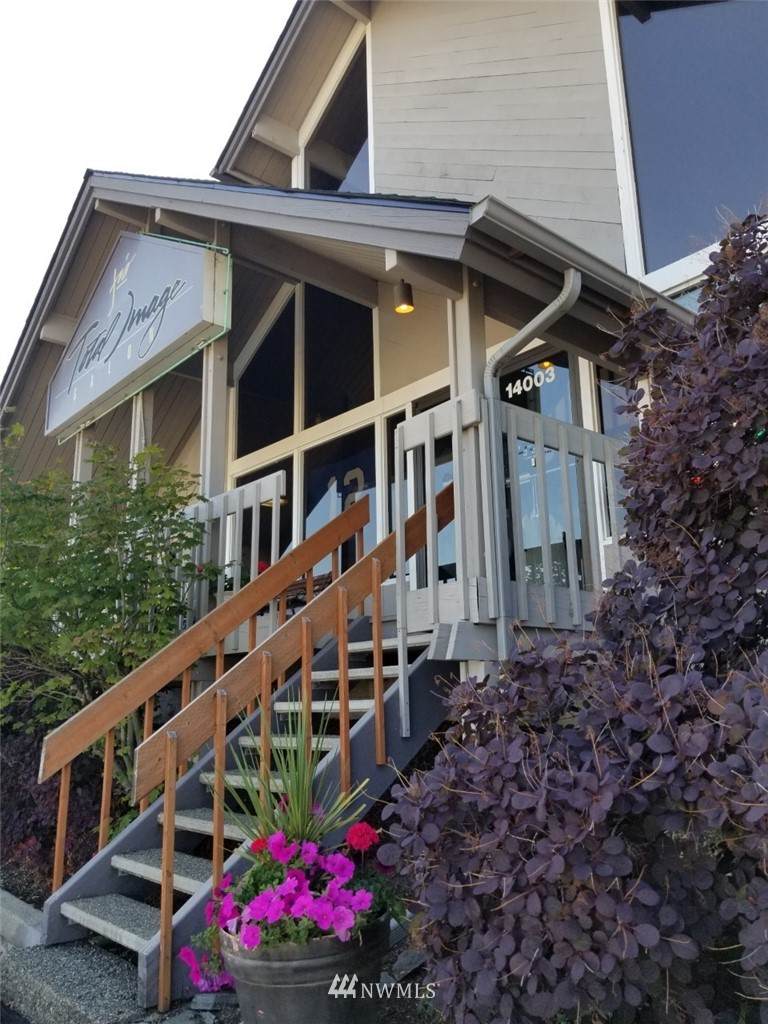 14003 1st Avenue - Photo 1