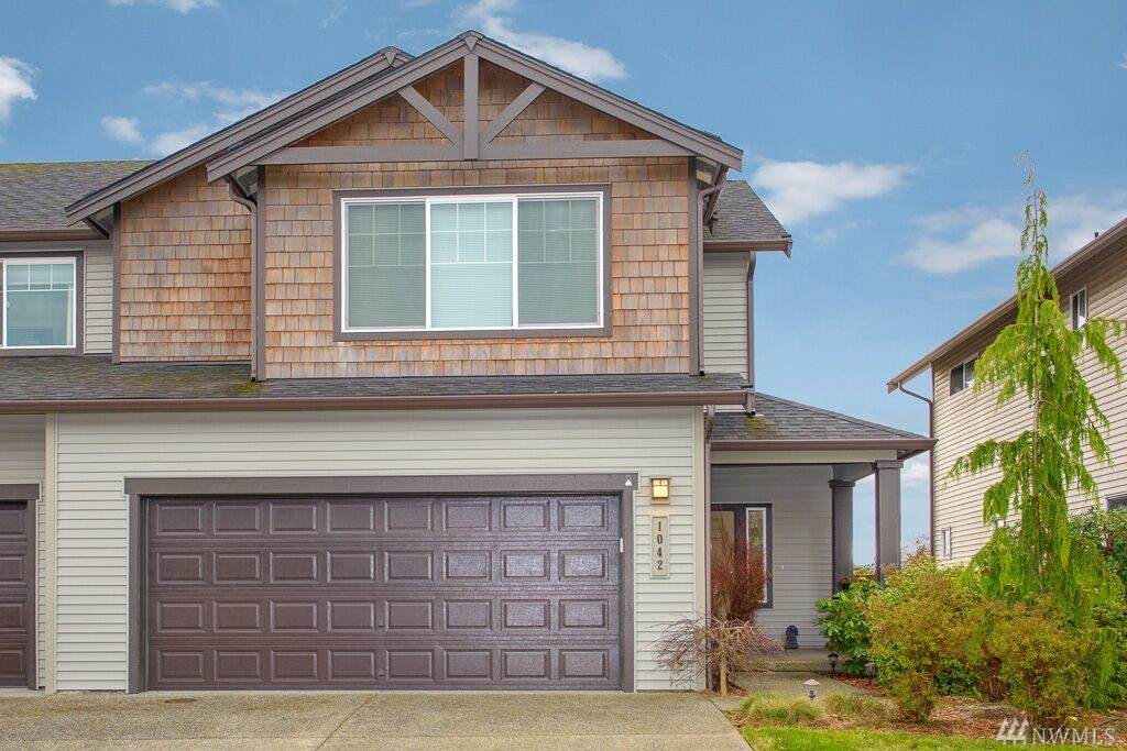 1042 42nd Court Ne - Photo 1