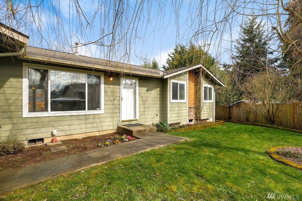 113 75th St - Photo 1