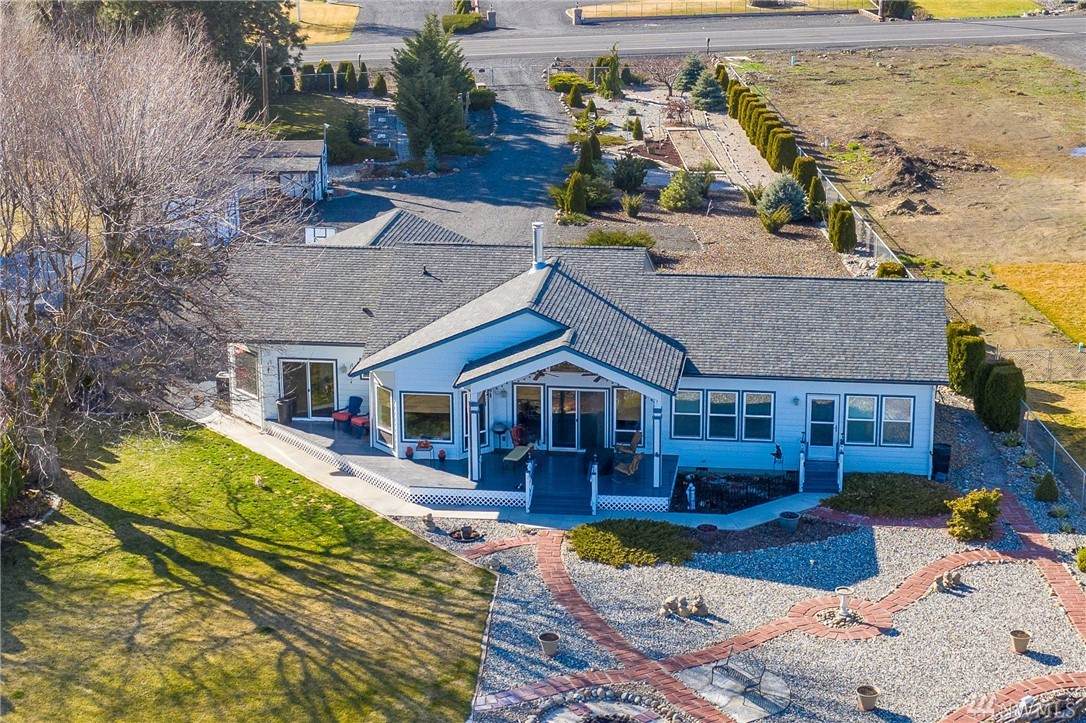 3337 Westshore Dr - Photo 1