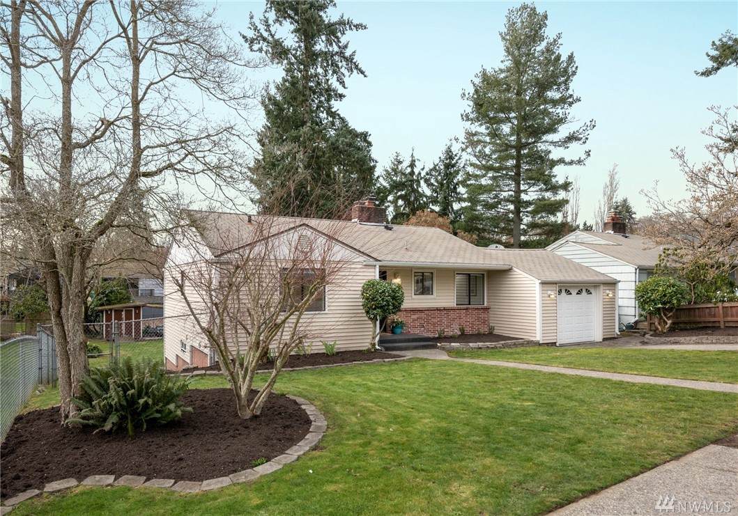 17019 14th Ave - Photo 1