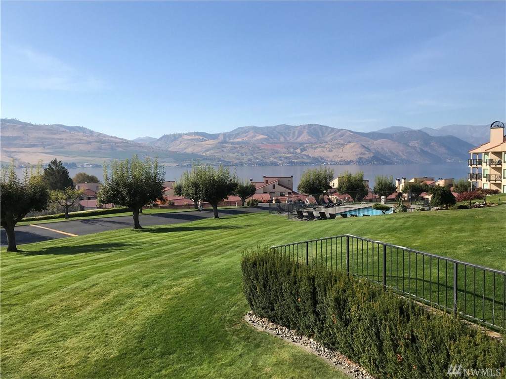 100 Lake Chelan Shores Dr - Photo 1 100 Lake Chelan Shores Dr - Photo 1