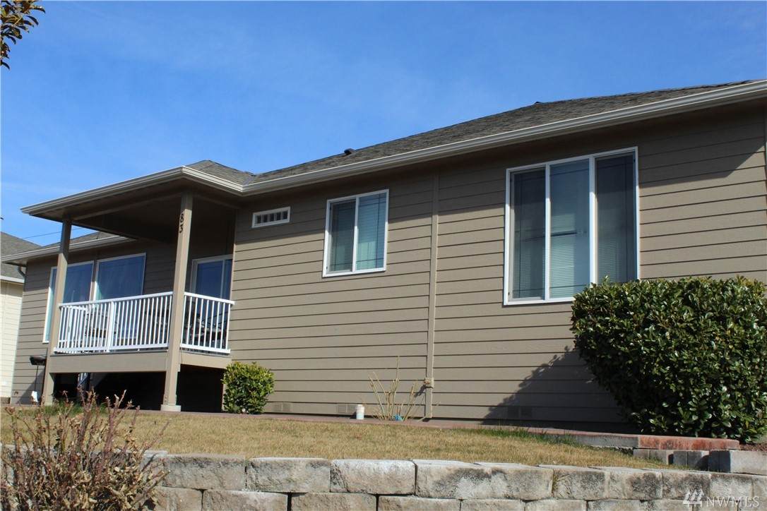 83 Meadowbrook Lane - Photo 1