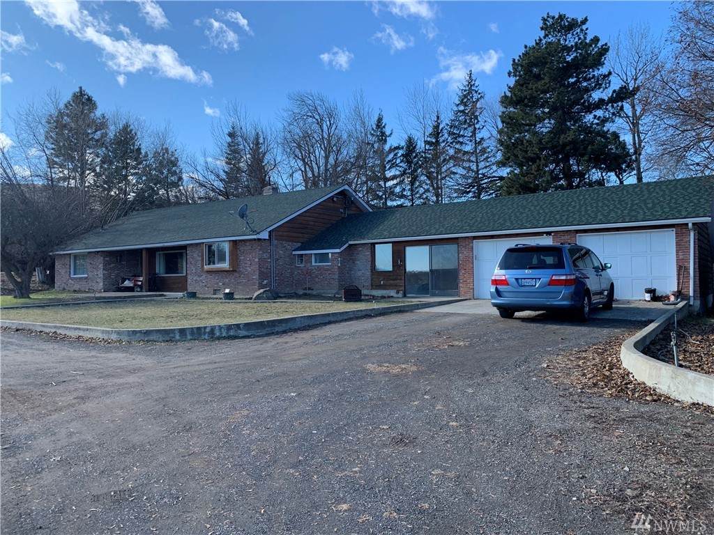 5041 Robinson Canyon Rd - Photo 1