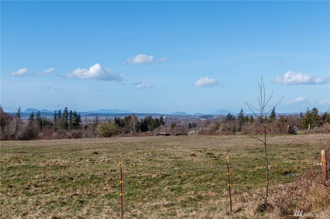 32706 76th Ave - Photo 1