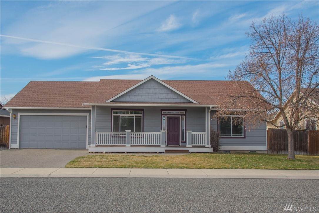 1511 Ravenswood Lane - Photo 1