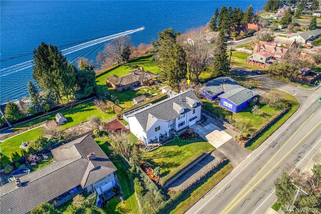 24815 Marine View Dr - Photo 1