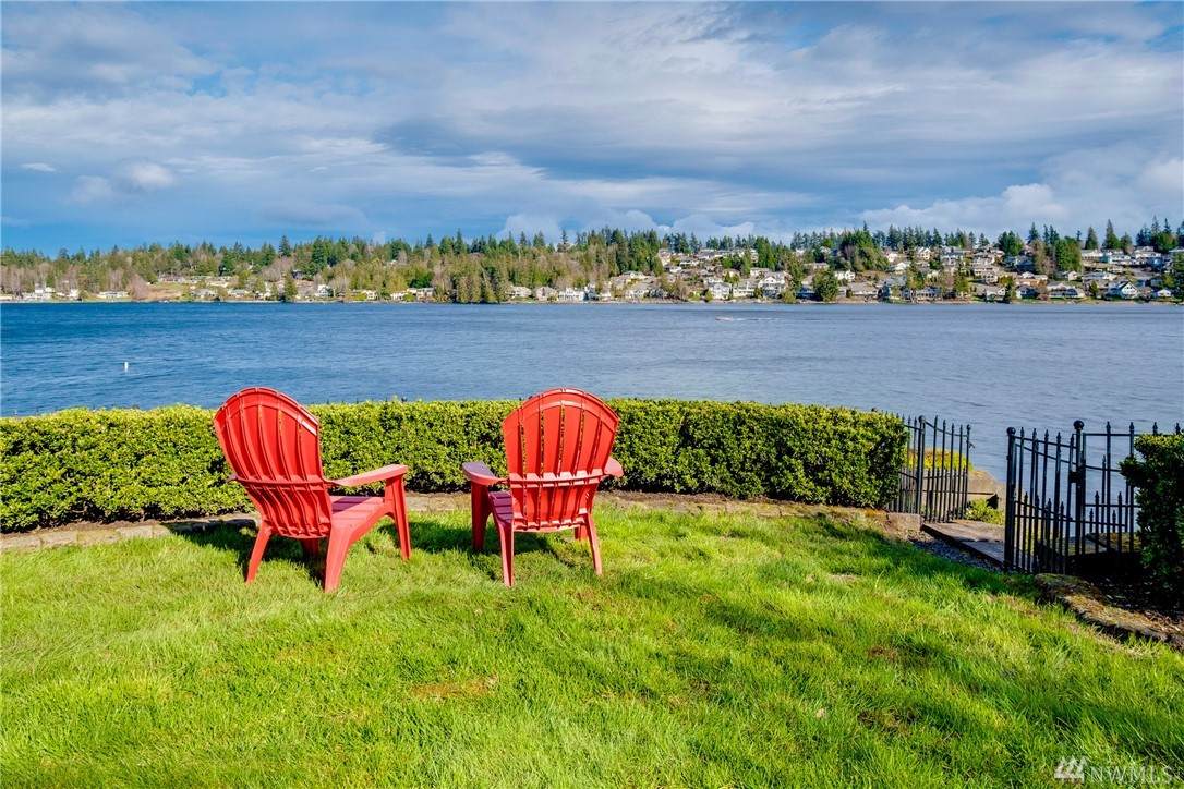 664 Kitsap Lake Rd - Photo 1