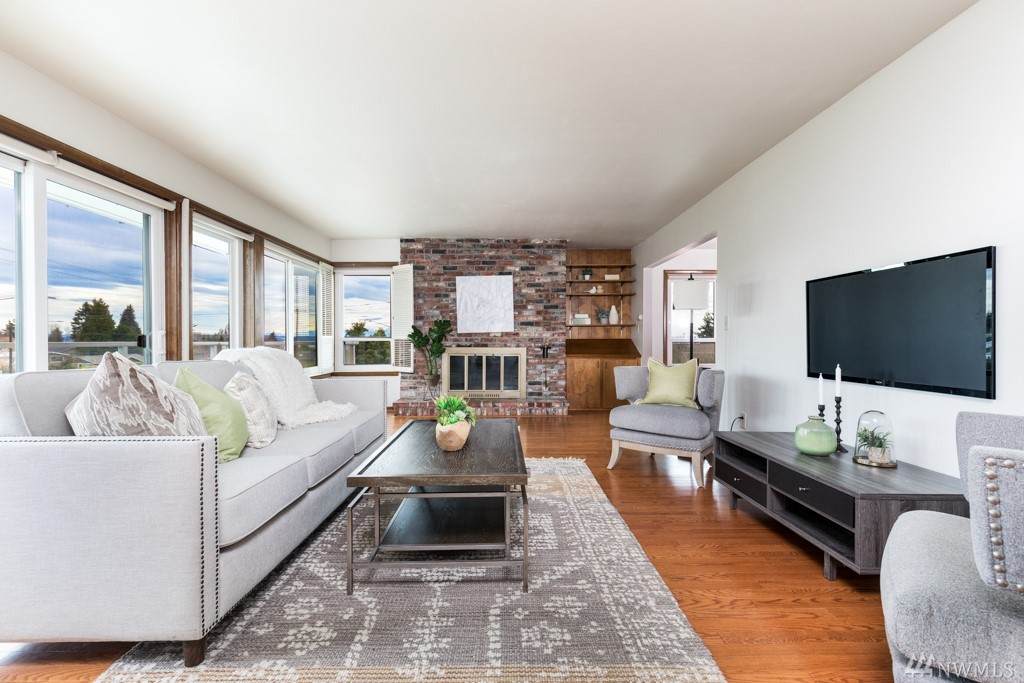 1414 9th Ave - Photo 1