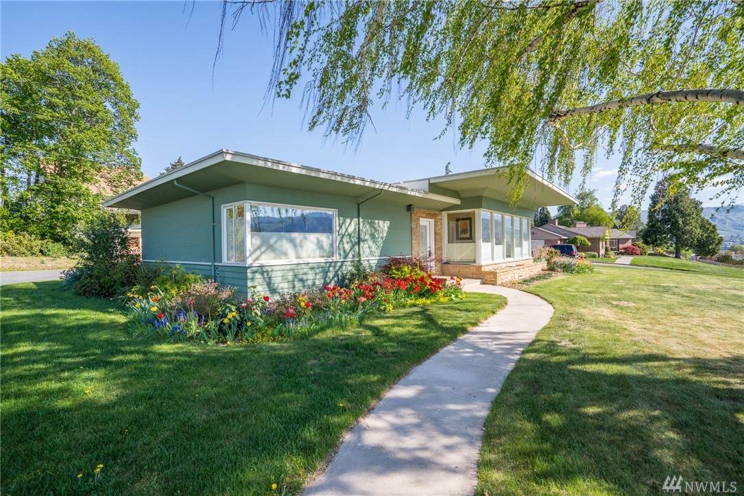1321 Arbor Terr - Photo 1