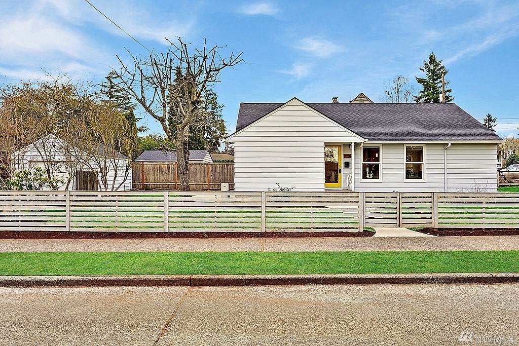 7402 48th Ave - Photo 1