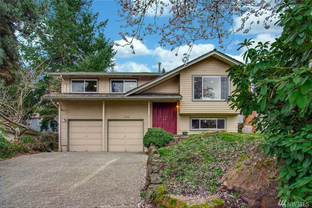 11648 104th Ave - Photo 1