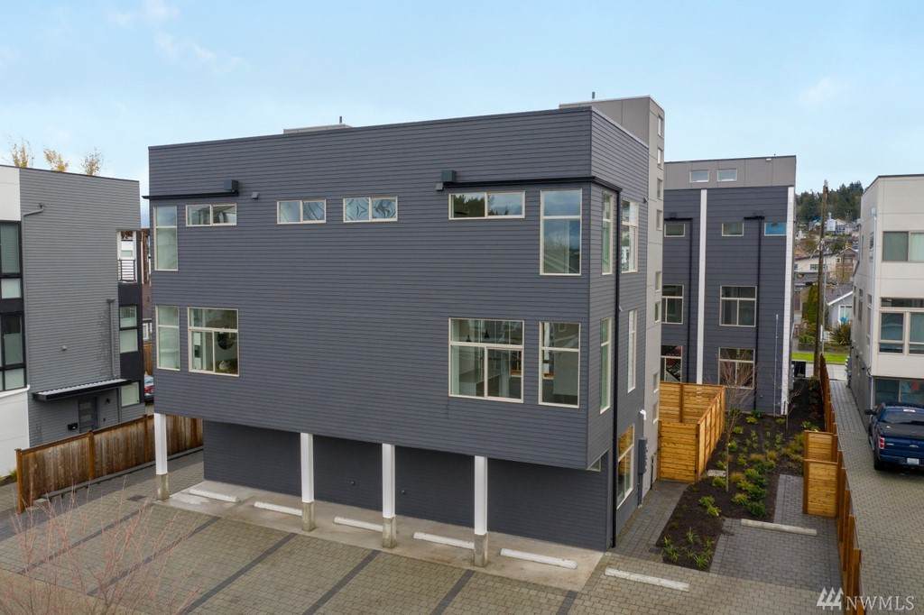 3017 62nd Ave - Photo 1