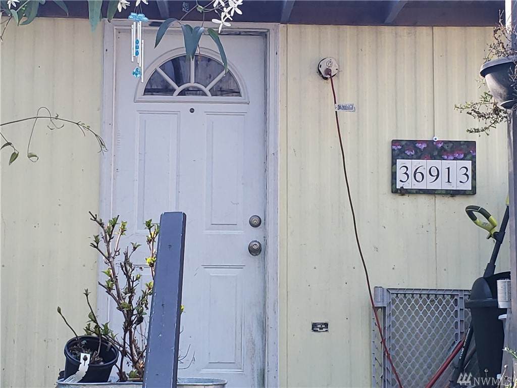 36913 6th Ave - Photo 1