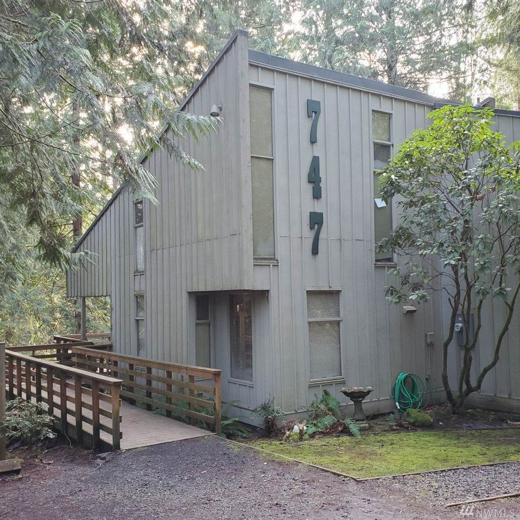 747 Promontory Rd - Photo 1