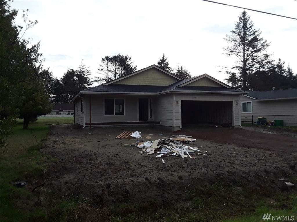 466 Octopus Ave - Photo 1 466 Octopus Ave - Photo 1