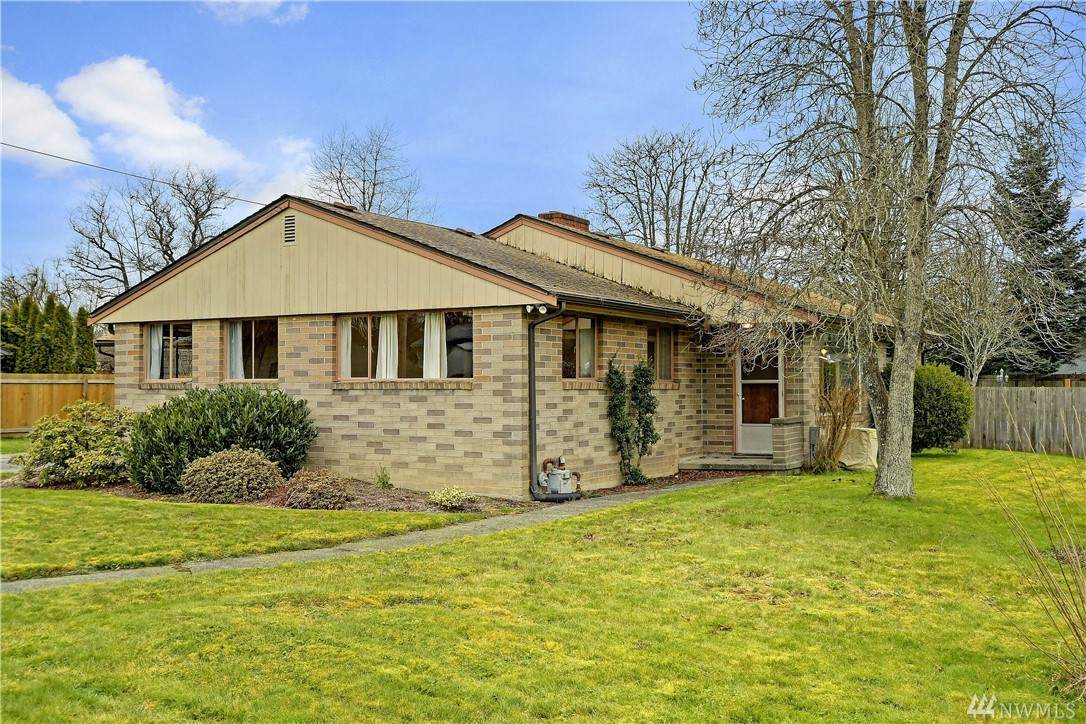 617 Alder Ave - Photo 1