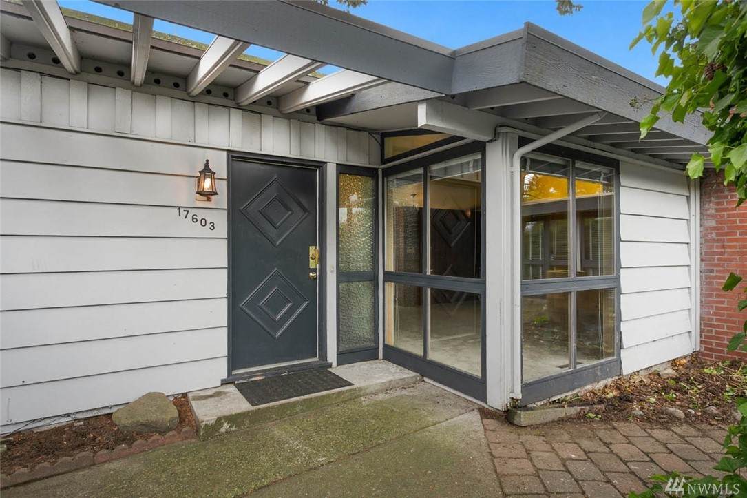 17603 42nd Ave - Photo 1