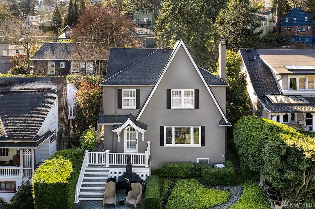 2459 Interlaken Blvd - Photo 1