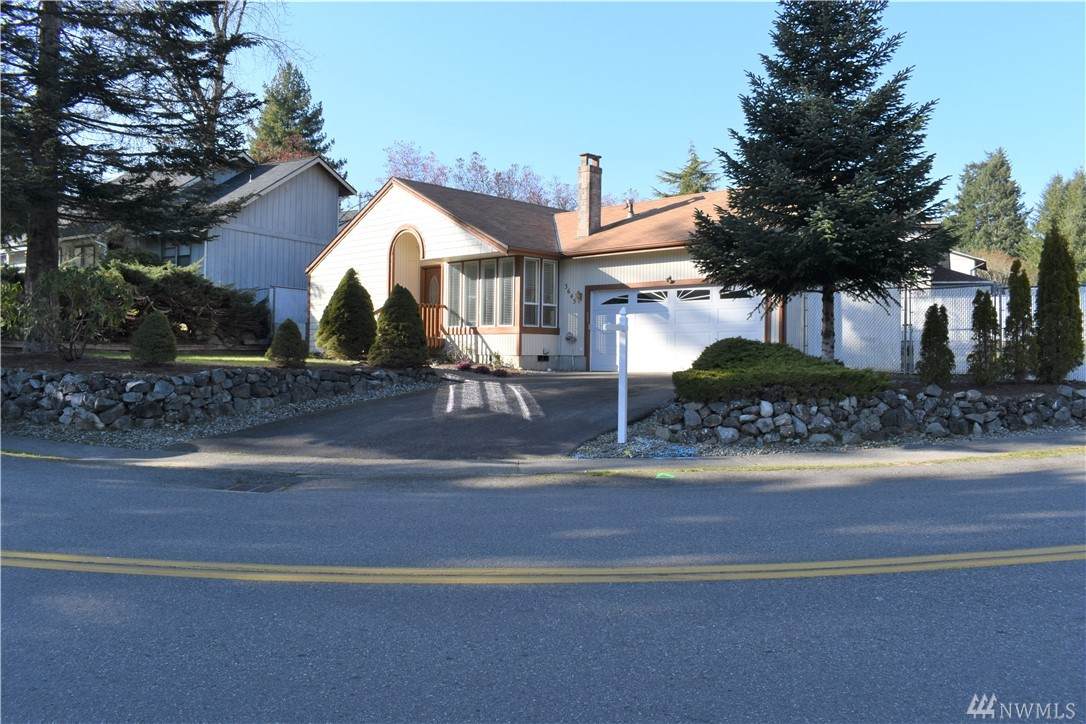 3645 Westminster Dr - Photo 1