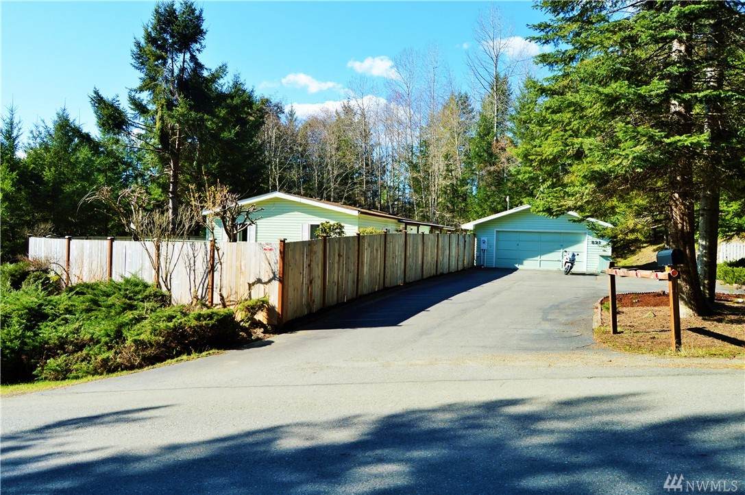 521 Larson Lake Rd - Photo 1