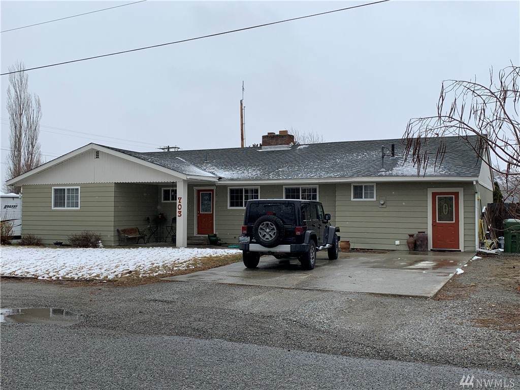 703 Kenwood St - Photo 1