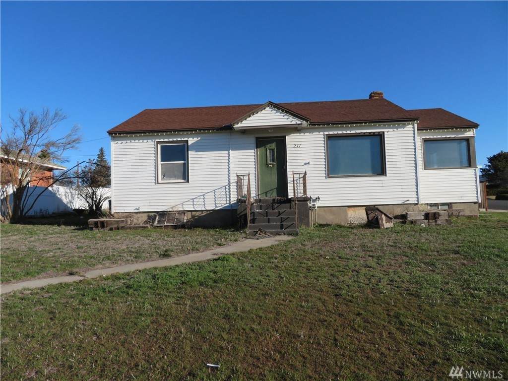 211 6th St - Photo 1